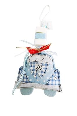 Κρεμαστό Υφασμάτινο Αμαξάκι Με Σαπουνάκια