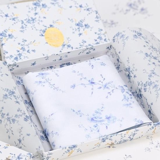 bbbbbbbbbbΜπομπονιέρες βάπτισης μαντίλι blue toile Soap Tales