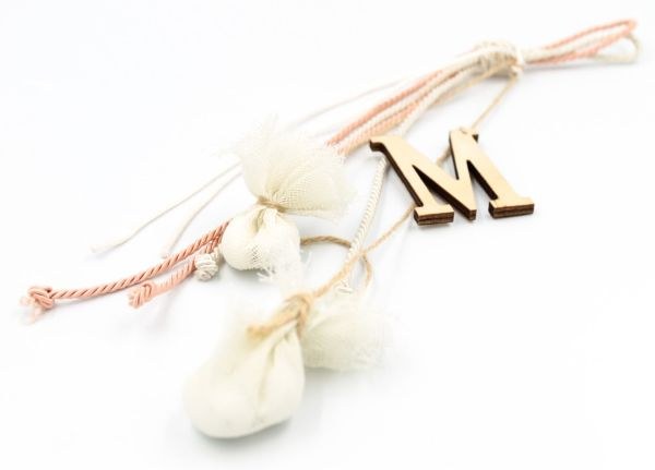 bbbbbbbbbbΜπομπονιέρα βάπτισης με μονόγραμμα