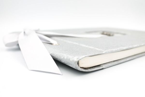 bbbbbbbbbbΒιβλίο Ευχών Ασημί