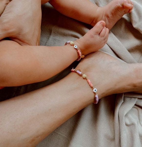 bbbbbbbbbbMom and daughter bracelet