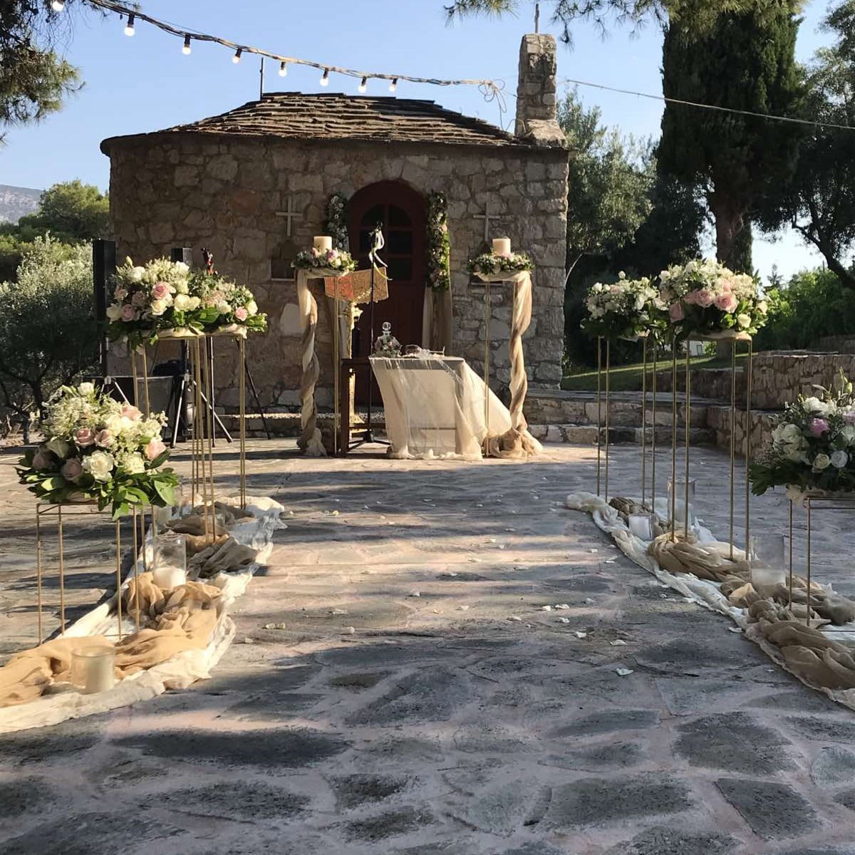 Ο στολισμός γάμου του Φώτη και της Λίας