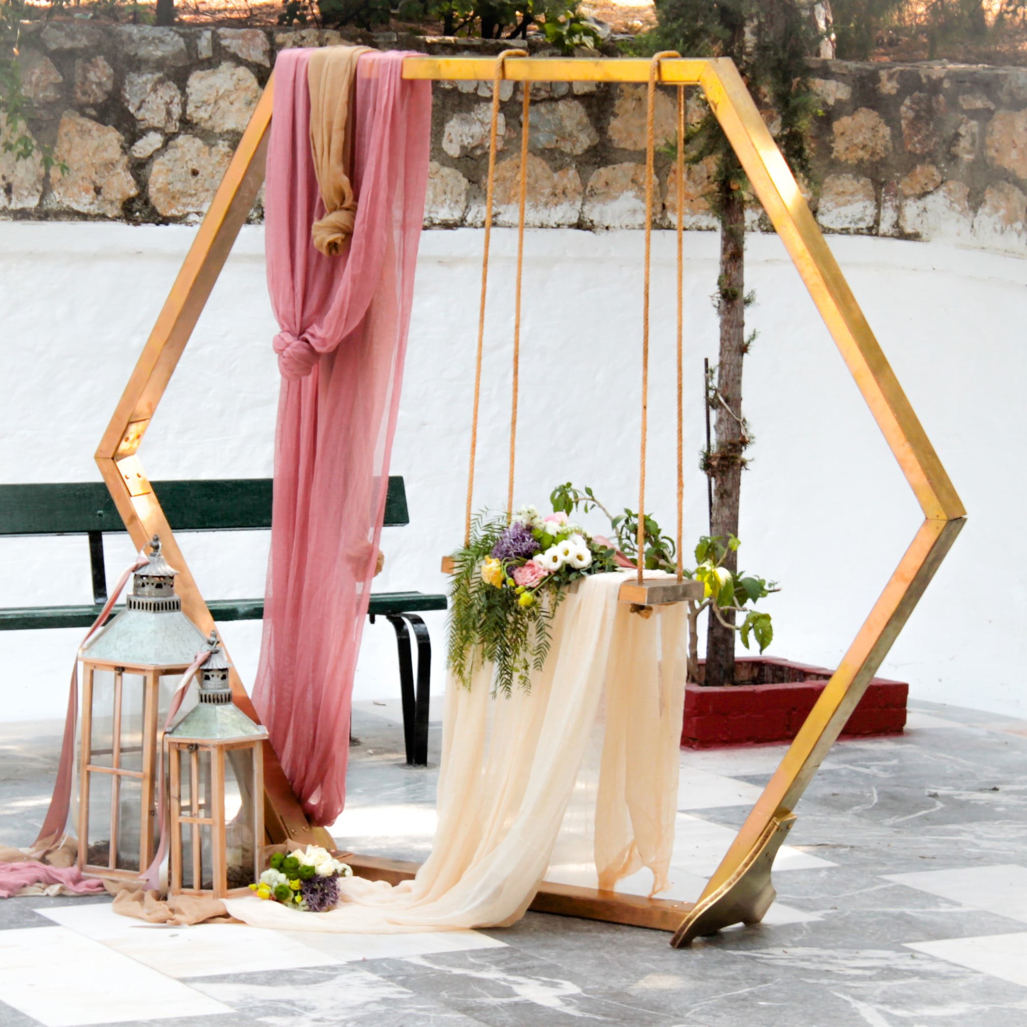 Ο στολισμός γάμου του Γρηγόρη και της Κωνσταντίνας