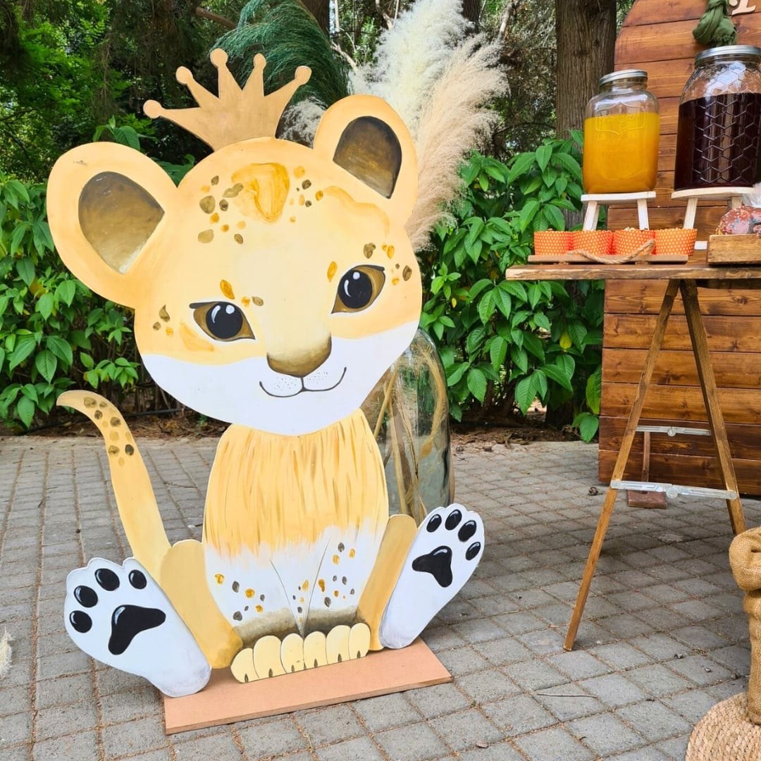 Candy bar βάπτισης με θέμα το λιοντάρι