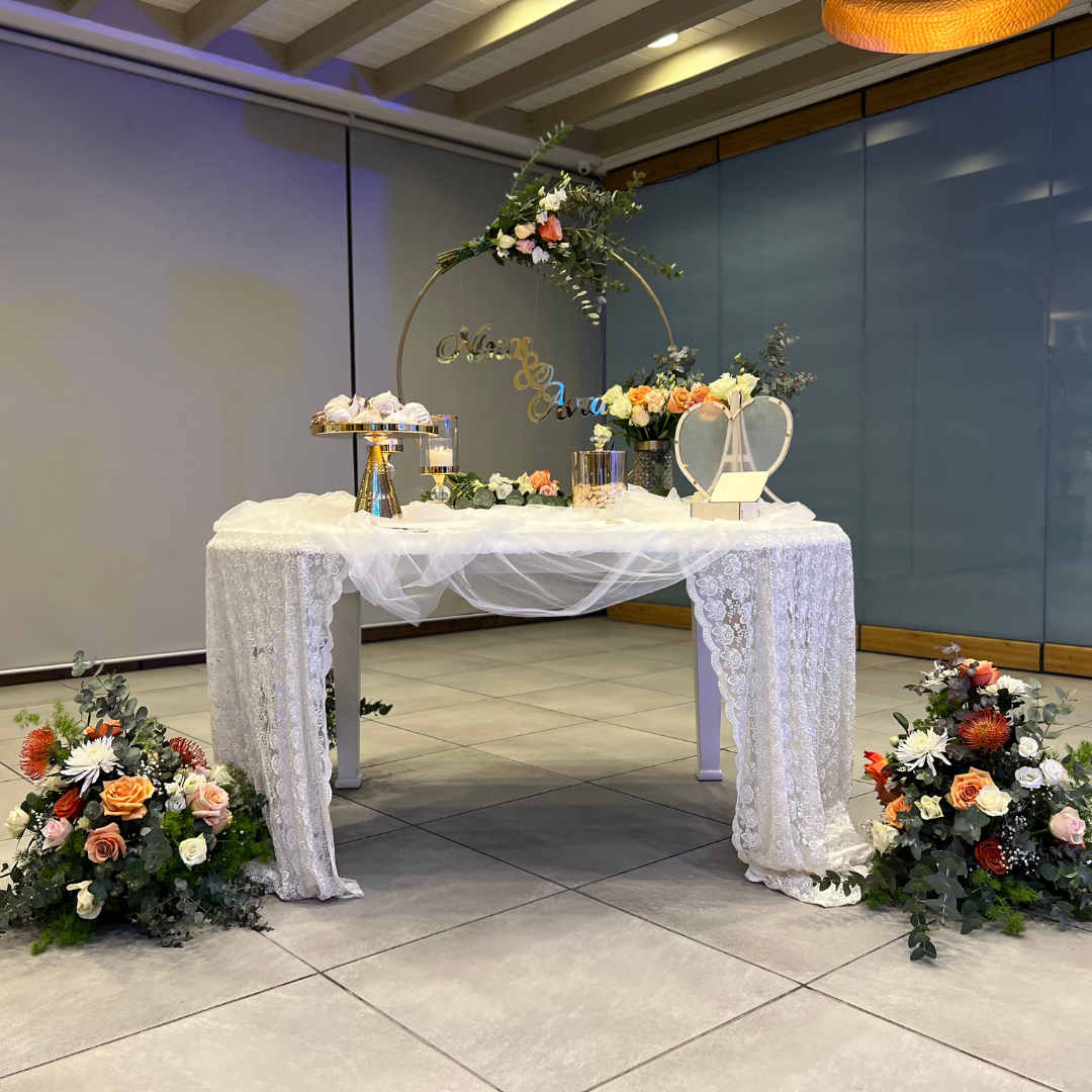 Στολισμός γάμου στη Σαντορίνη - Destination wedding in Santorini