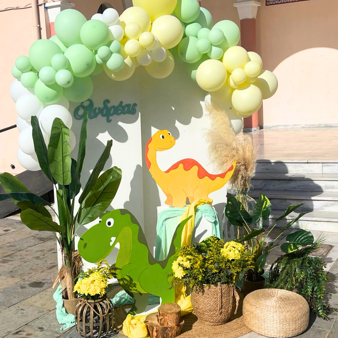 Στολισμός βάπτισης για αγόρι με δεινοσαυράκι