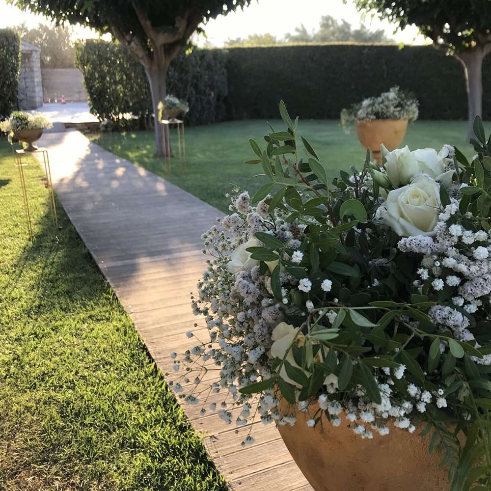 Ο στολισμός γάμου του Νίκου και της Μαργαρίτας