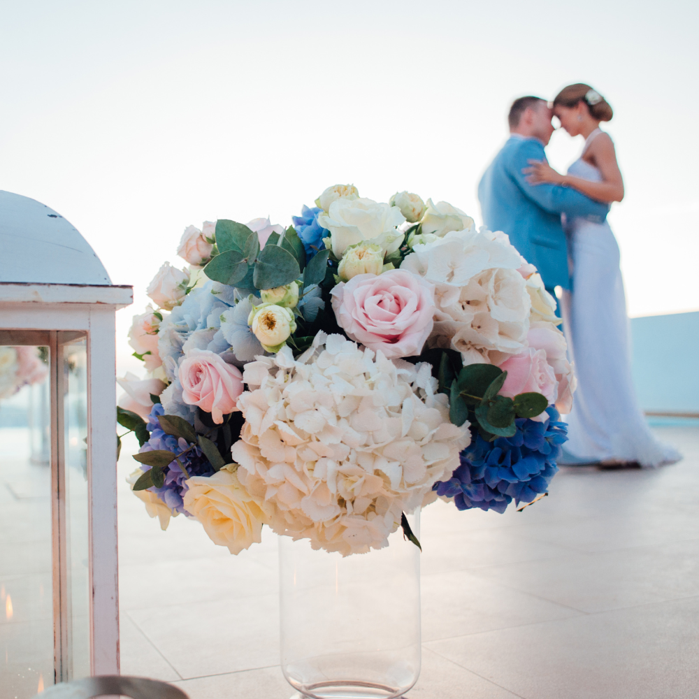 Μοντέρνος στολισμός γάμου σε νησί 