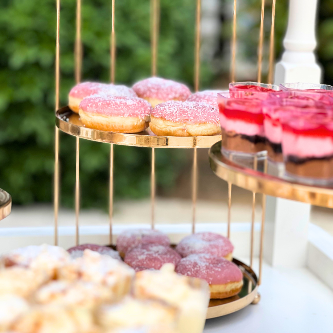 Candy bar βάπτισης για κορίτσι με μπαλόνια και αρκουδάκι