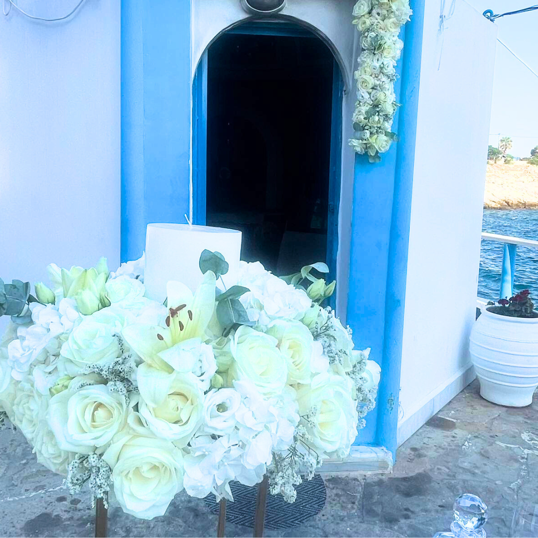 Ρομαντικός στολισμός γάμου στην Πειραϊκή