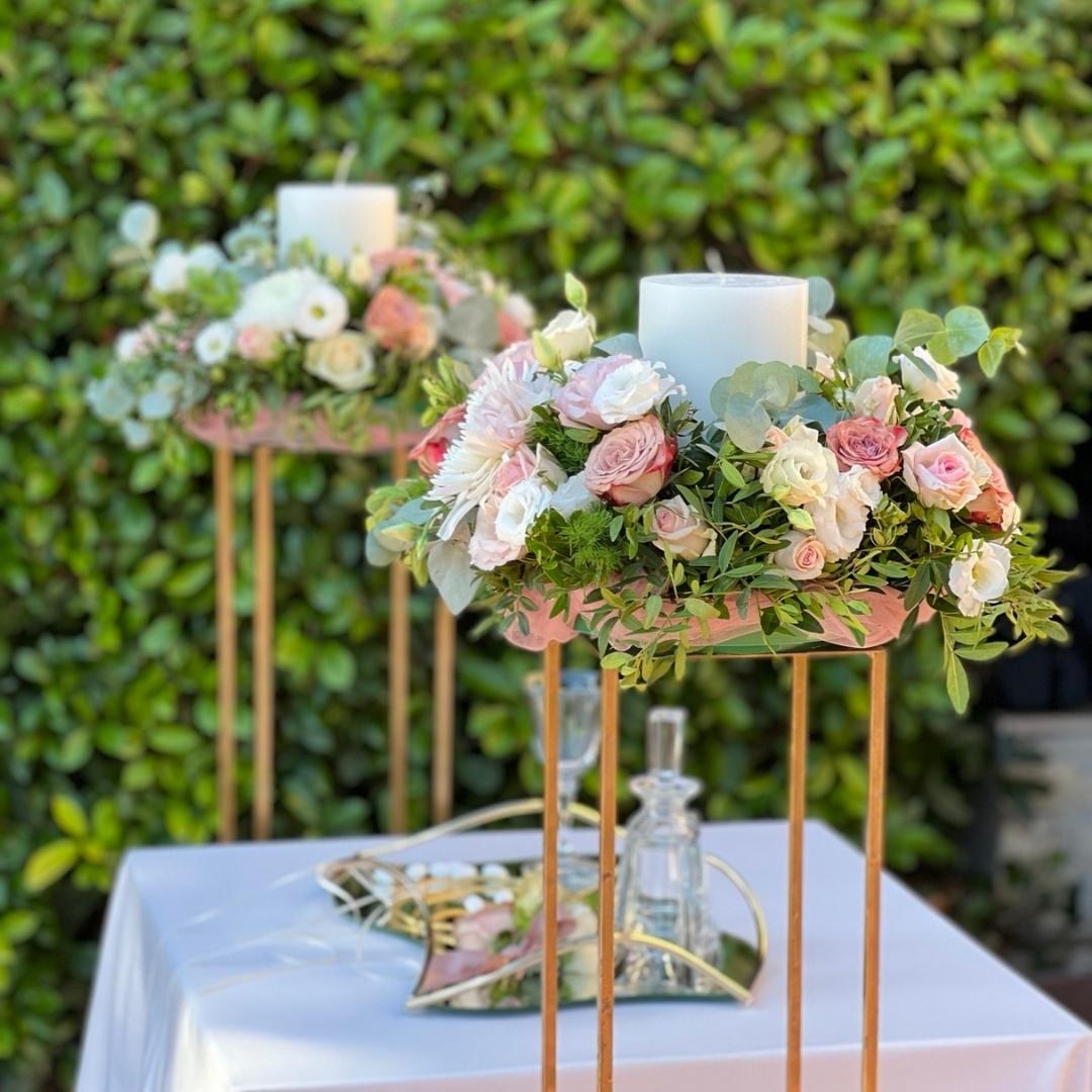 Στολισμός γάμου - Μοντέρνος γάμος με χρυσά στοιχεία