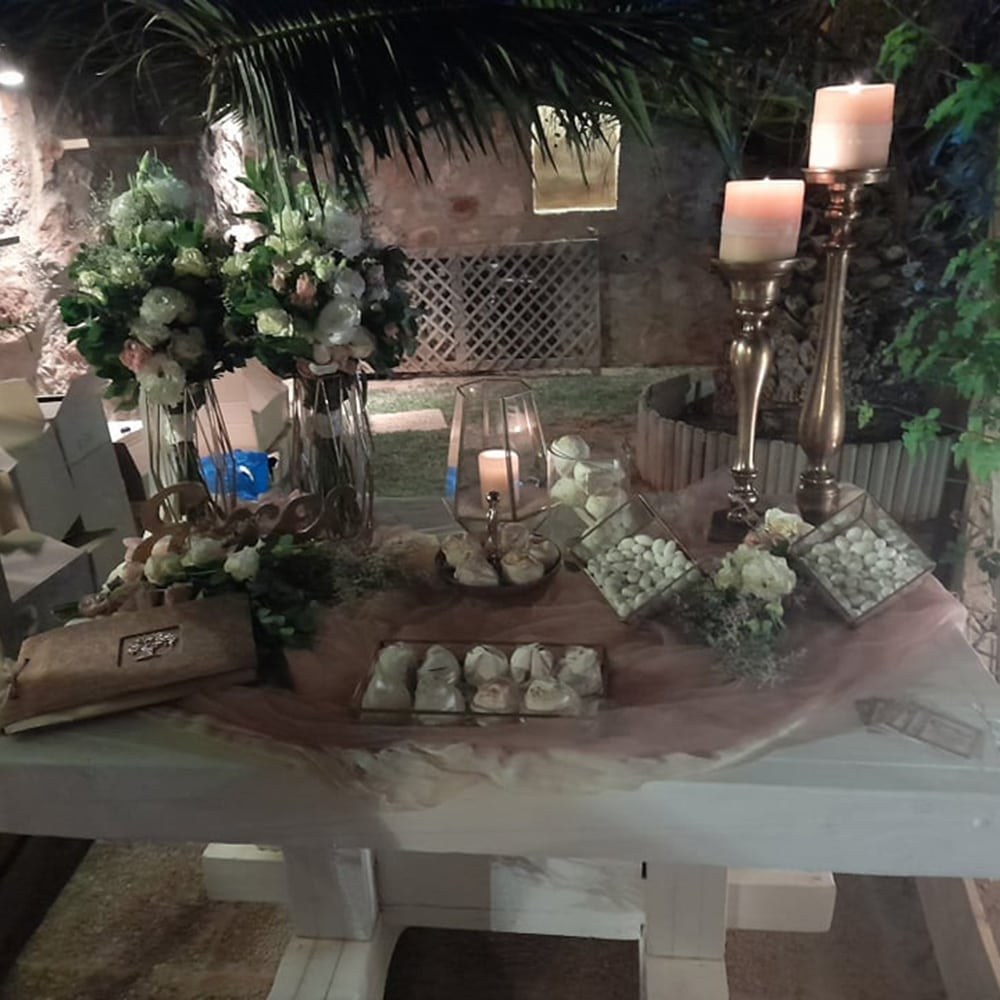 Ο στολισμός γάμου του Βασίλη και της Μαρίας