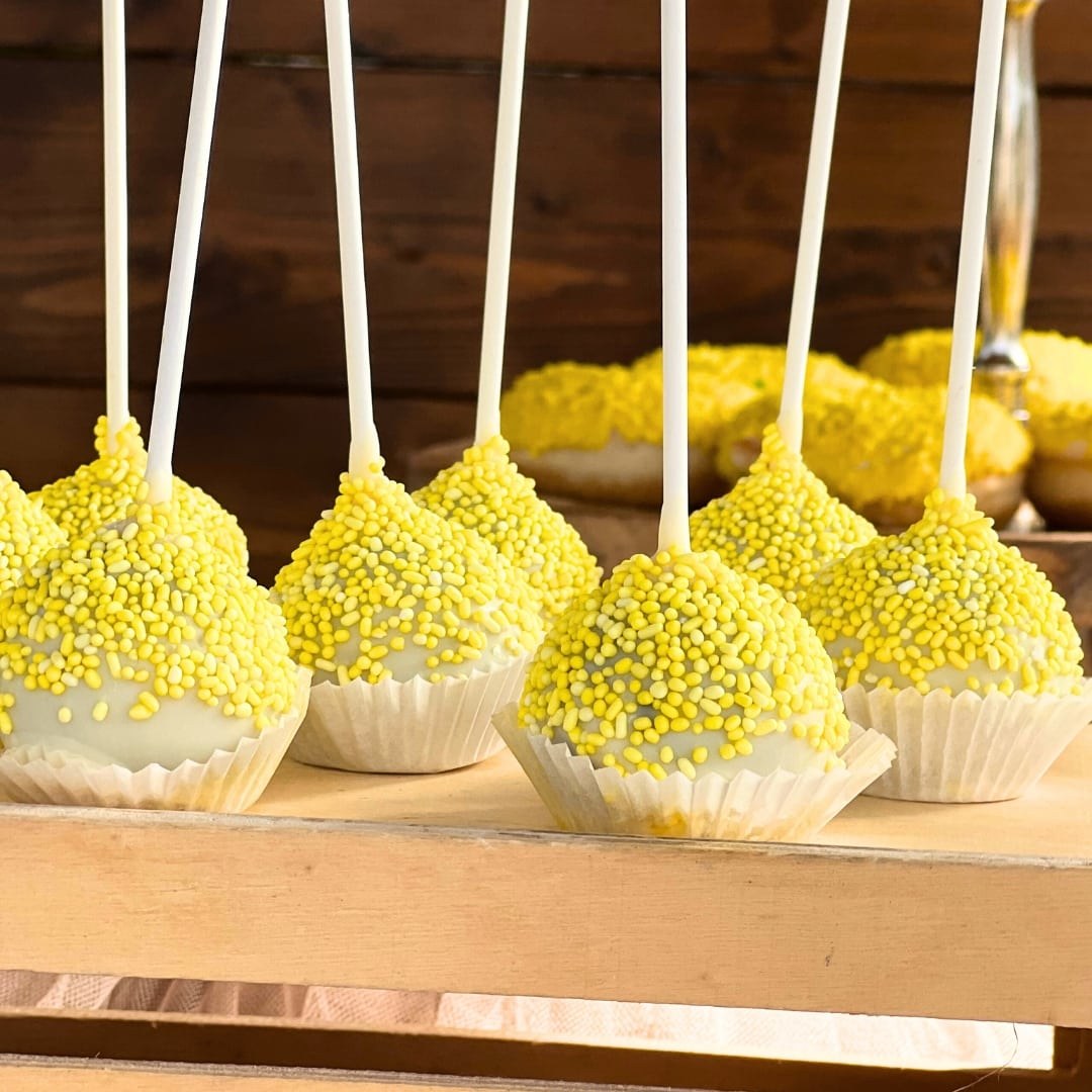 Candy bar βάπτισης για κορίτσι με θέμα το λεμόνι