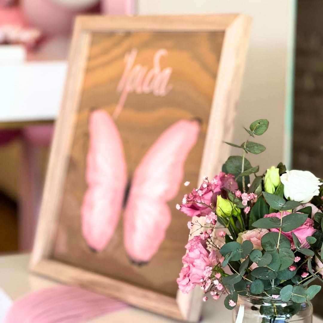 Candy bar βάπτισης για κορίτσι με θέμα την πεταλούδα