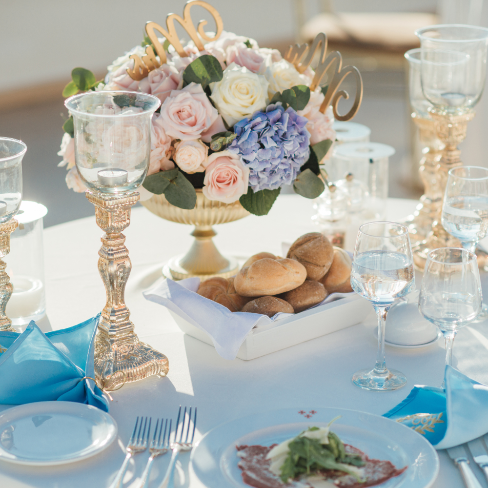 Μοντέρνος στολισμός γάμου σε νησί 