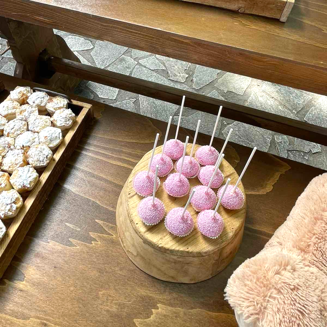 Candy bar βάπτισης για κορίτσι με μπαλόνια και αρκουδάκι