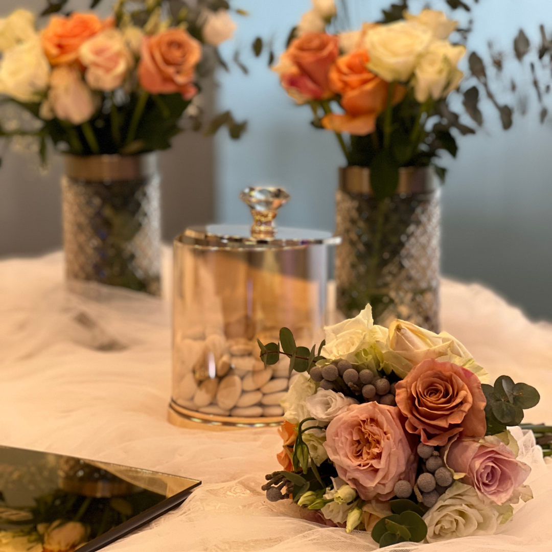 Στολισμός γάμου στη Σαντορίνη - Destination wedding in Santorini