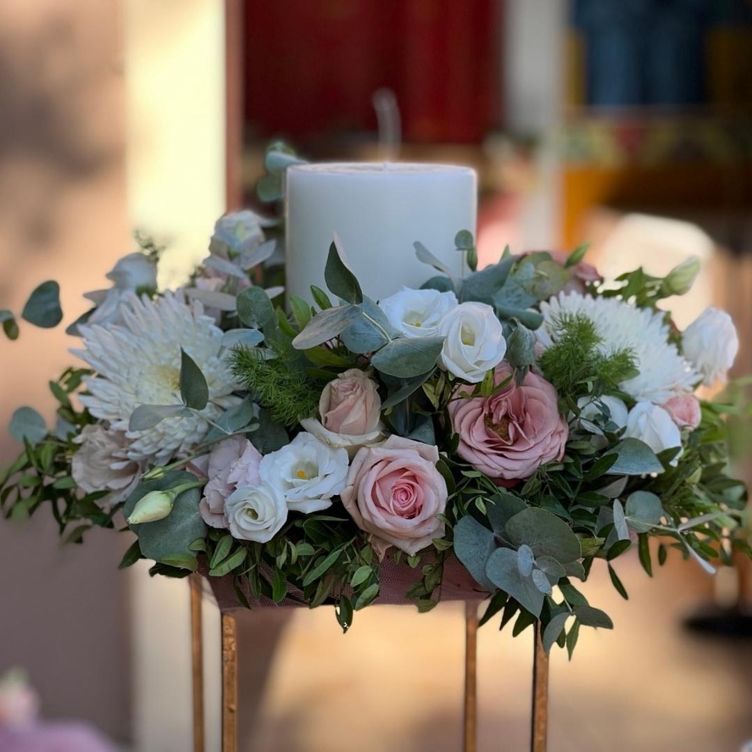 Στολισμός γάμου - Μοντέρνος γάμος με χρυσά στοιχεία