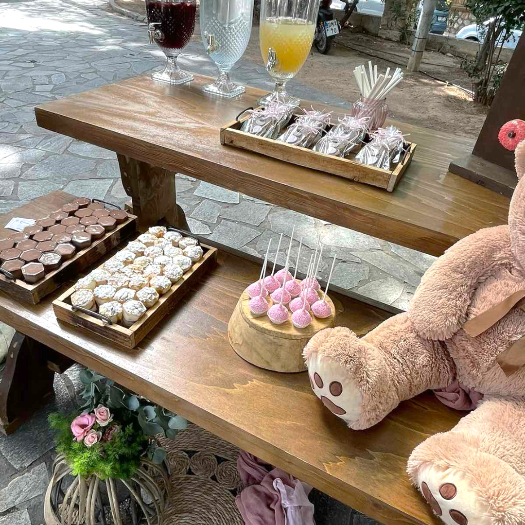 Candy bar βάπτισης για κορίτσι με μπαλόνια και αρκουδάκι
