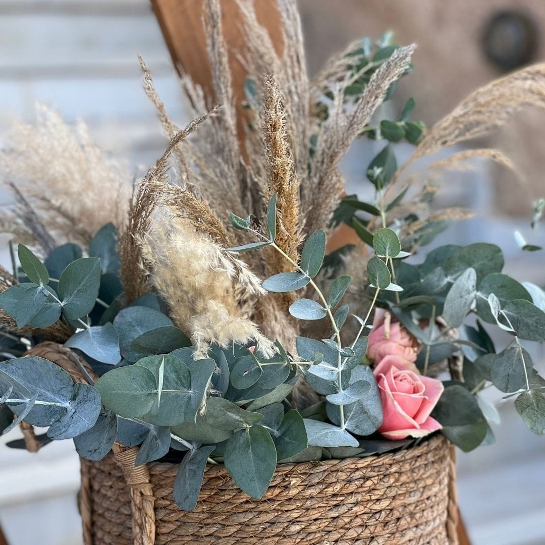 Στολισμός βάπτισης για κορίτσι με λουλούδια