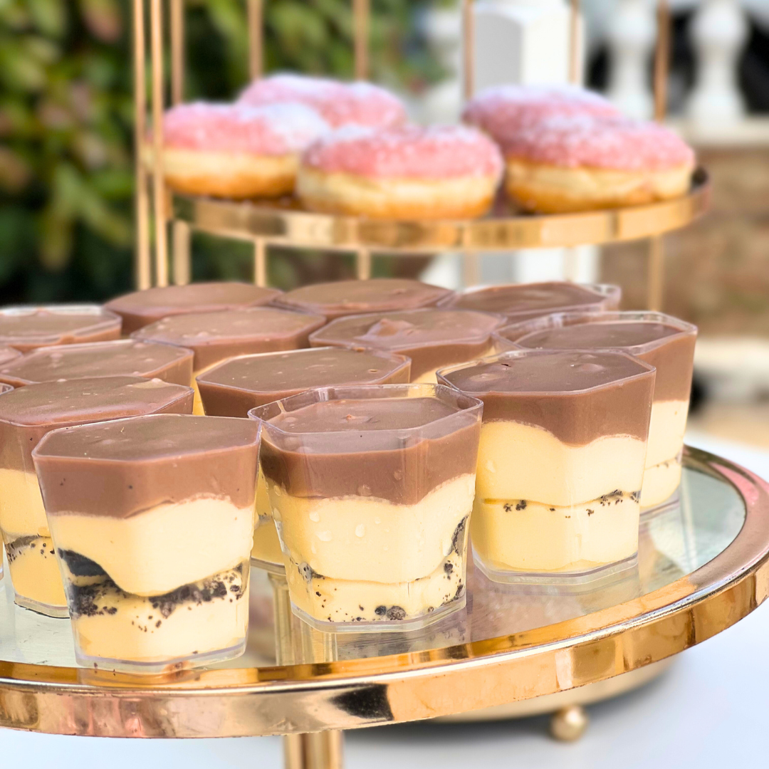 Candy bar βάπτισης για κορίτσι με μπαλόνια και αρκουδάκι