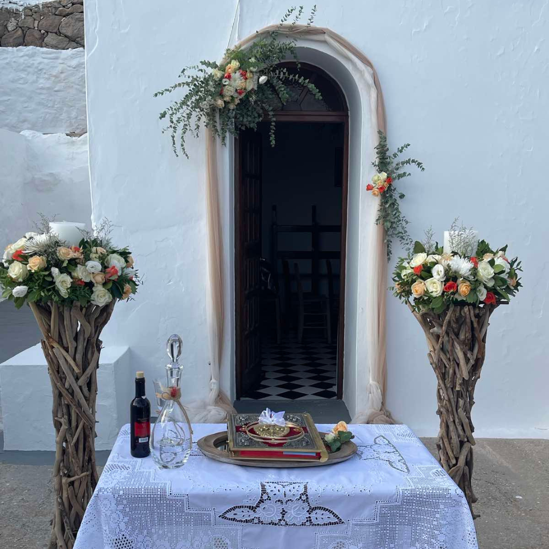 Στολισμός γάμου σε νησί - Ρομαντικός στολισμός στη Μήλο