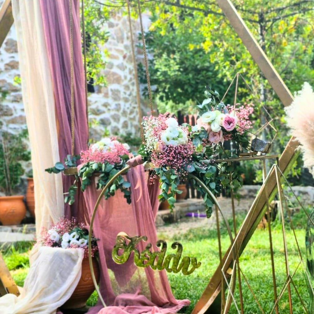 Ρομαντικός στολισμός βάπτισης για κορίτσι με πολύγωνο