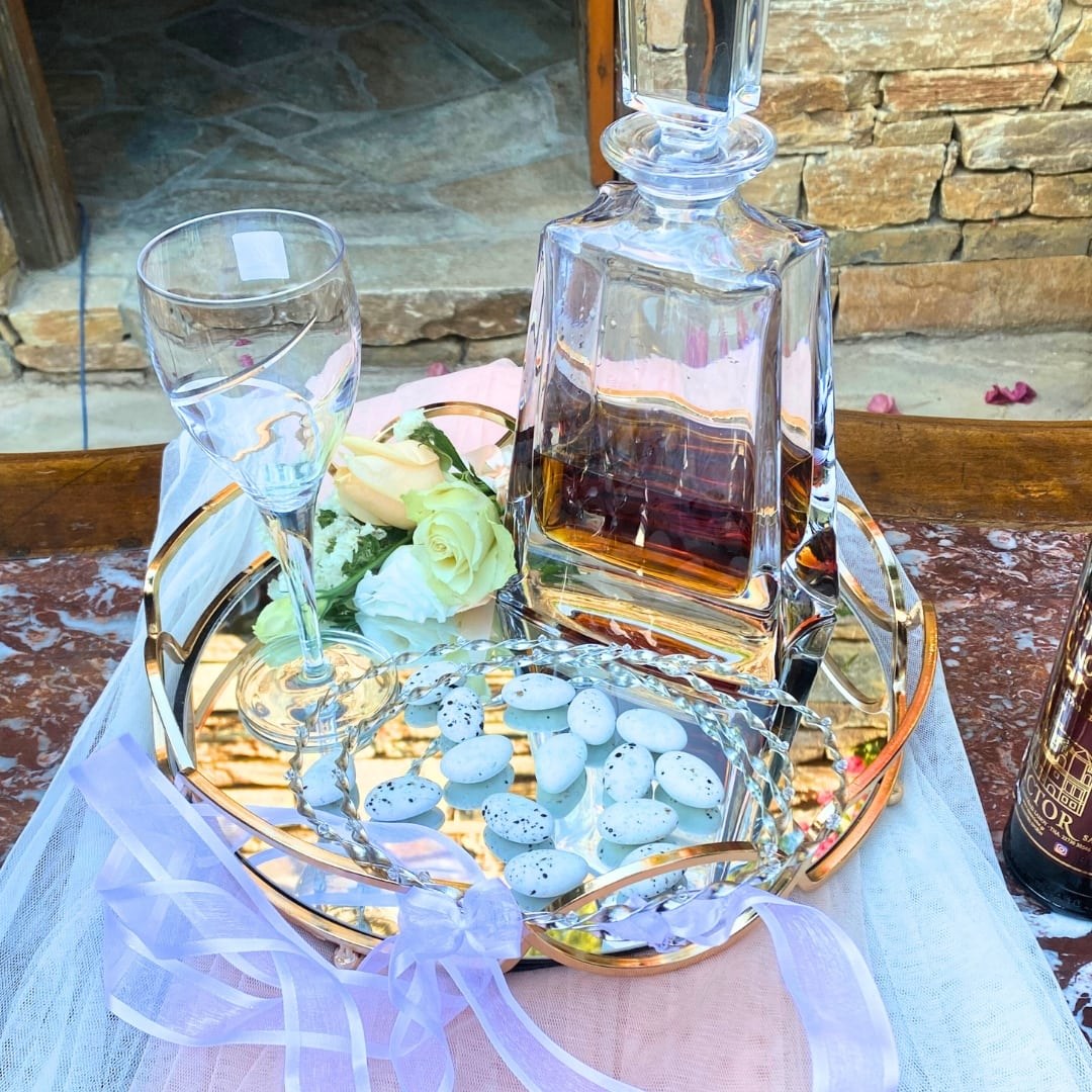 Ρομαντικός στολισμός γάμου σε κτήμα