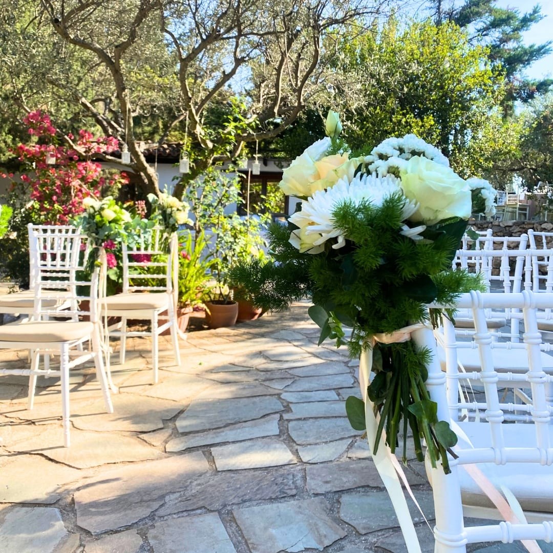 Ρομαντικός στολισμός γάμου σε κτήμα