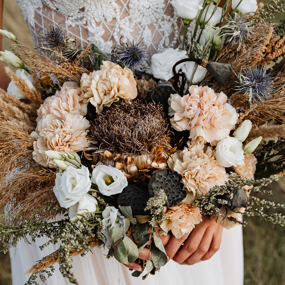 Boho διακόσμηση γάμου - νυφική ανθοδέσμη boho