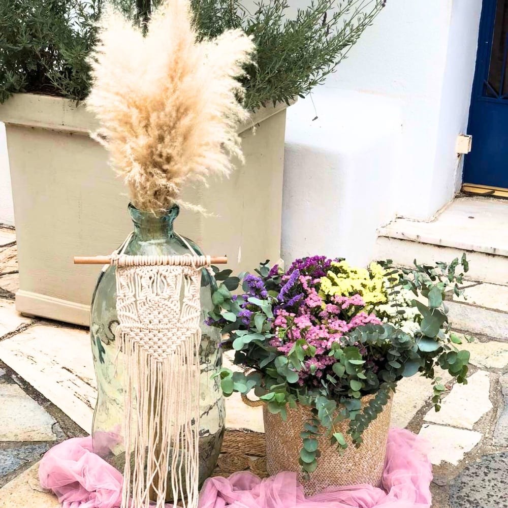 Φλοράλ στολισμός βάπτισης για κορίτσι