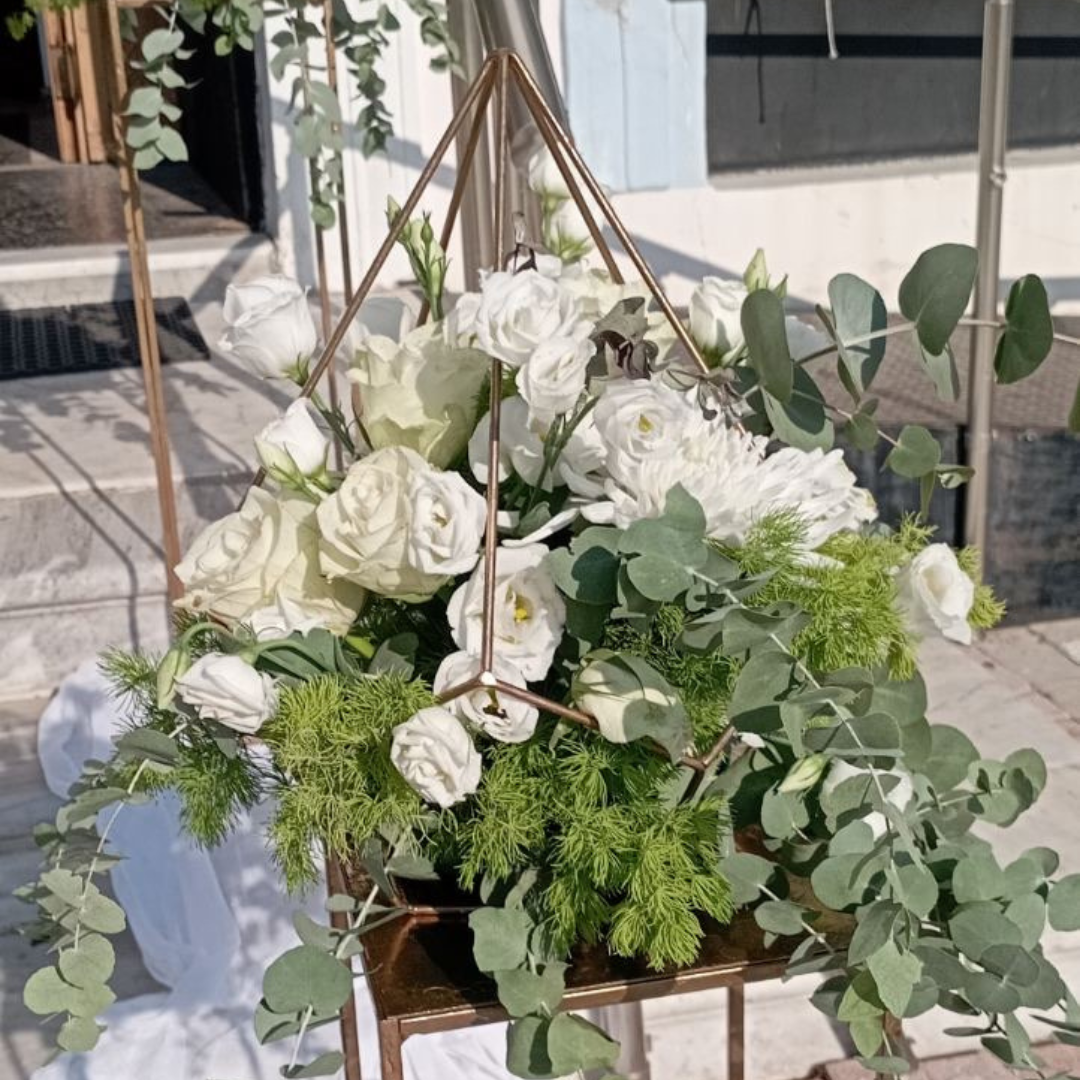 Ρομαντικός στολισμός γάμου - στολισμός εκκλησίας για γάμο