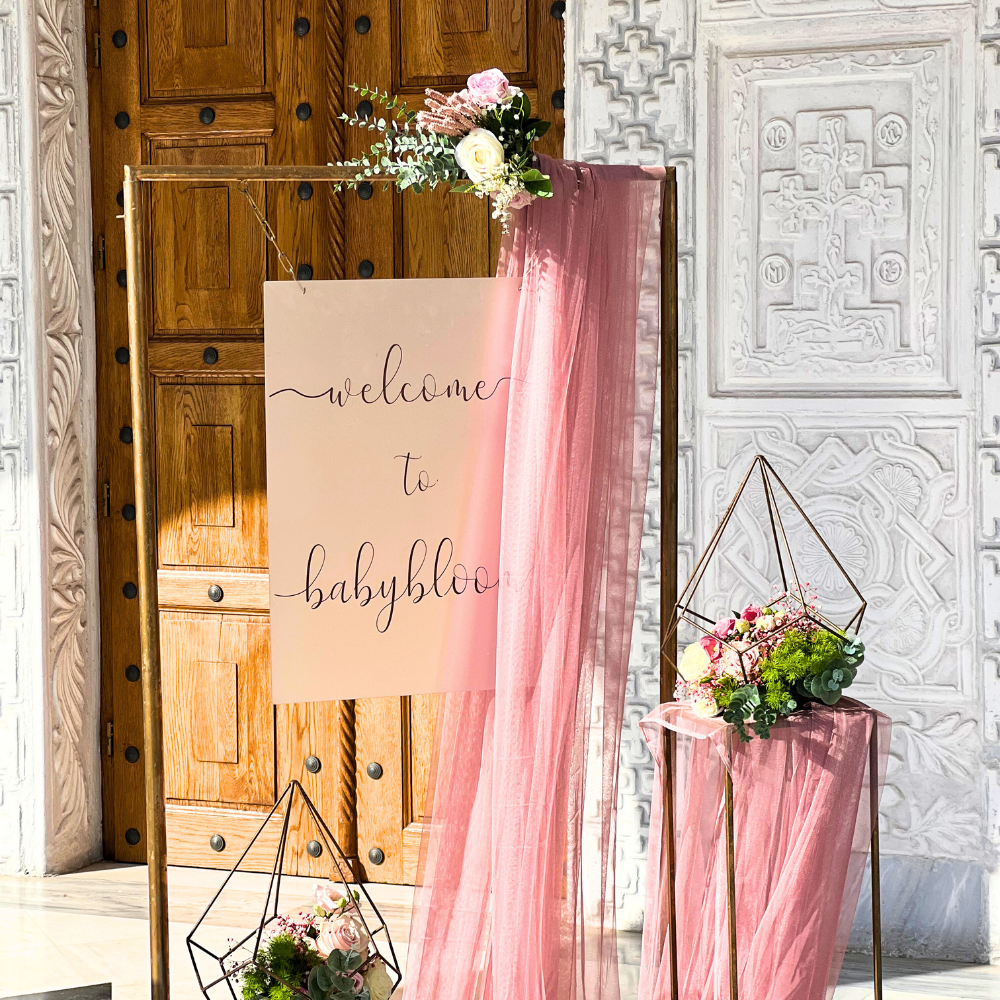 Στολισμός βάπτισης για κορίτσι σε ροζ αποχρώσεις