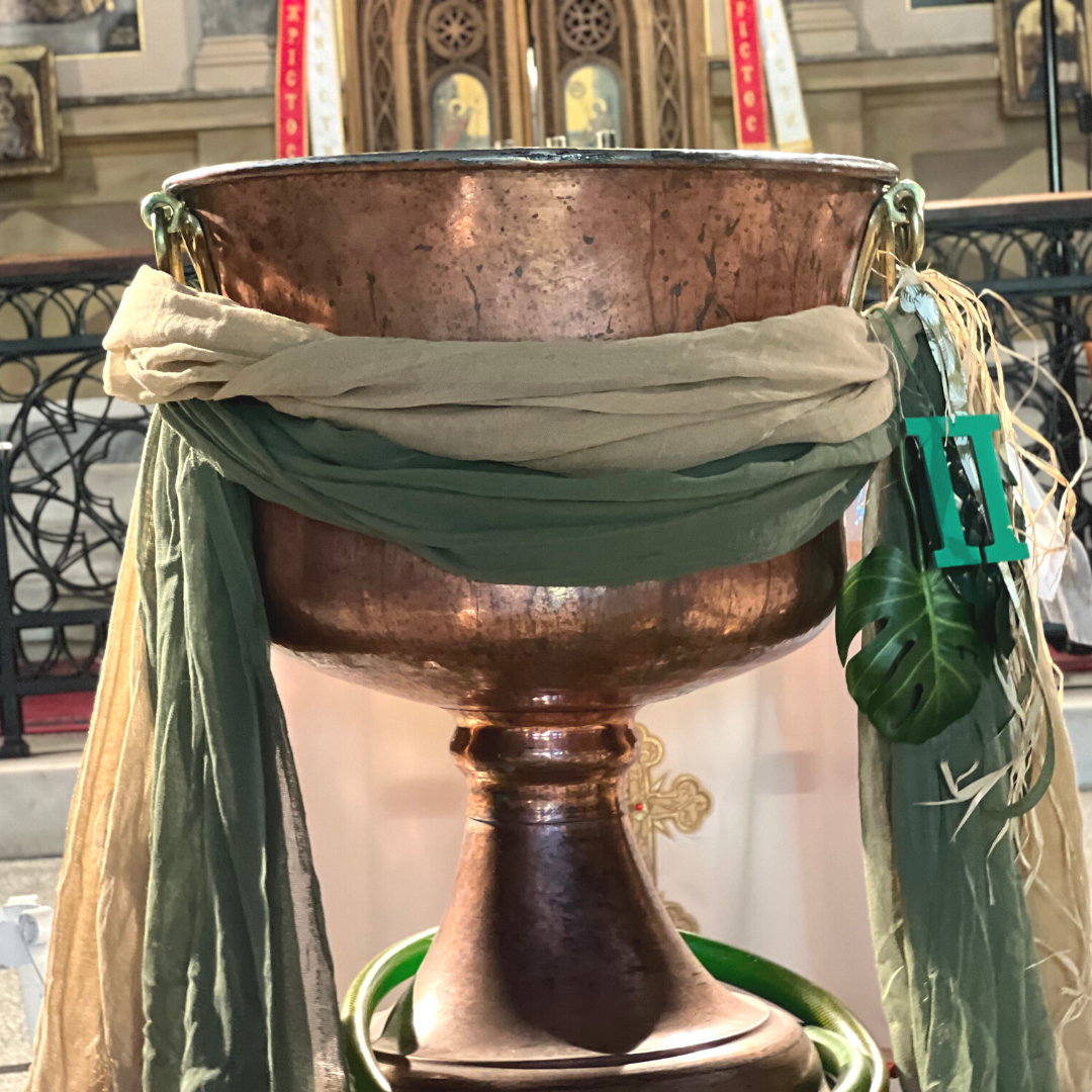 Στολισμός κολυμπήθρας για αγόρι με υφάσματα και μονόγραμμα