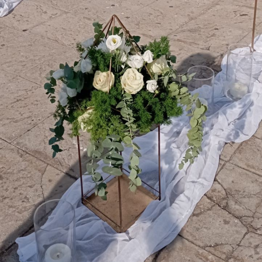 Ρομαντικός στολισμός γάμου - στολισμός εκκλησίας για γάμο