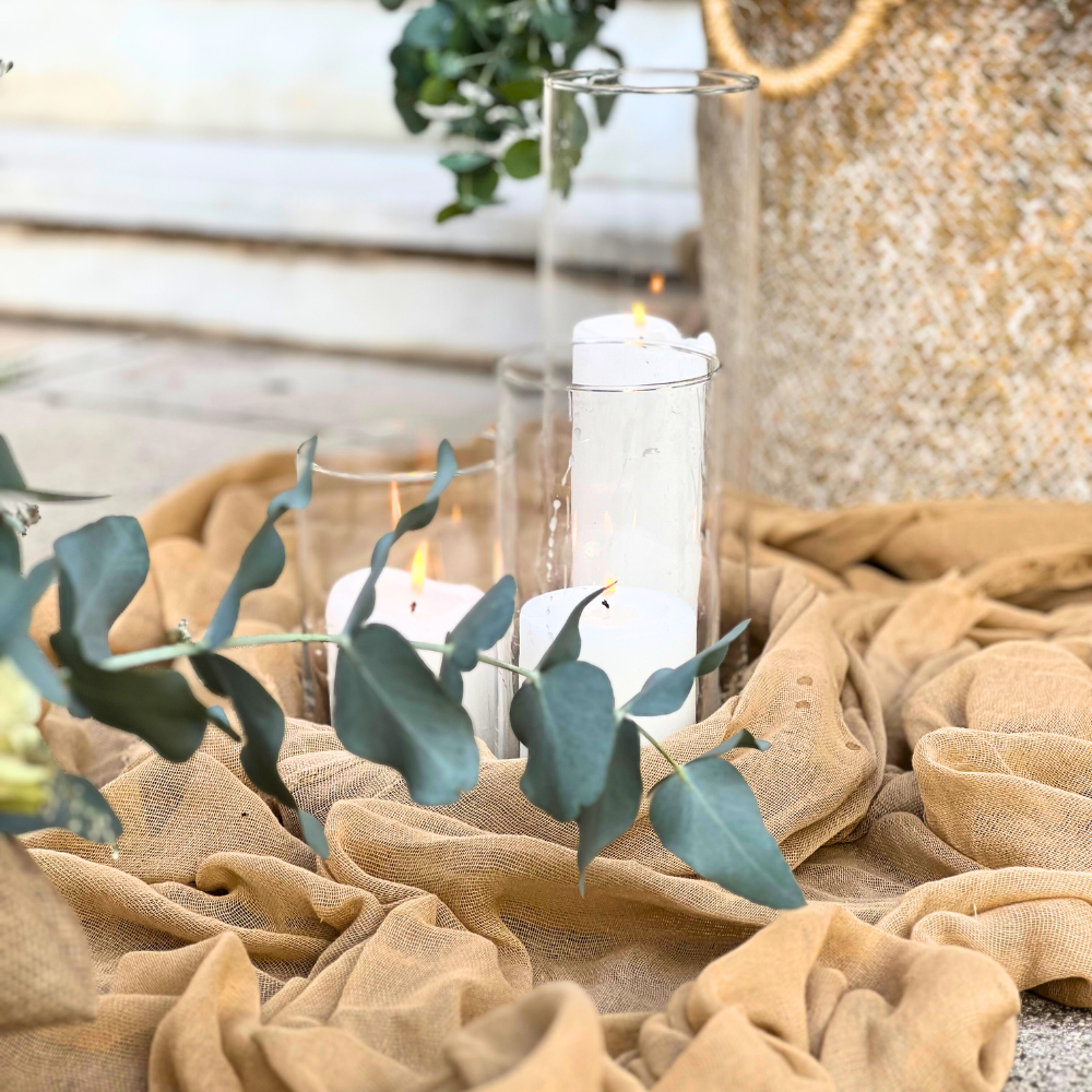 Στολισμός εκκλησίας για γάμο με ελιά