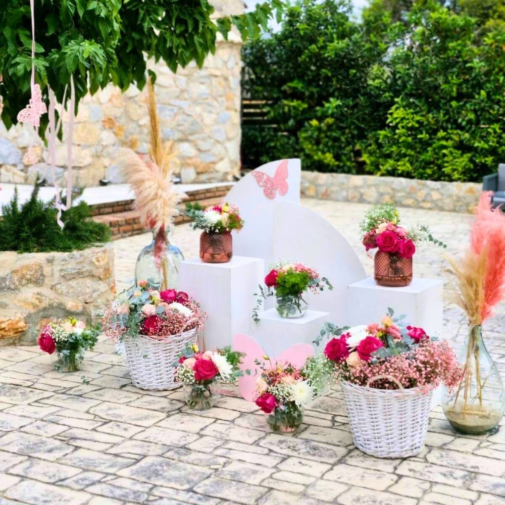 Στολισμός βάπτισης για κορίτσι με θέμα την πεταλούδα