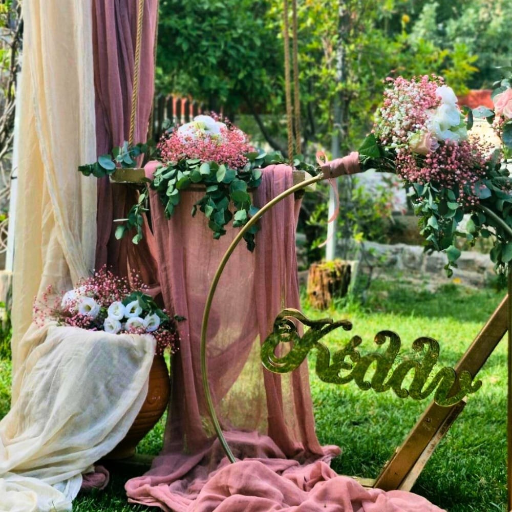 Ρομαντικός στολισμός βάπτισης για κορίτσι με πολύγωνο