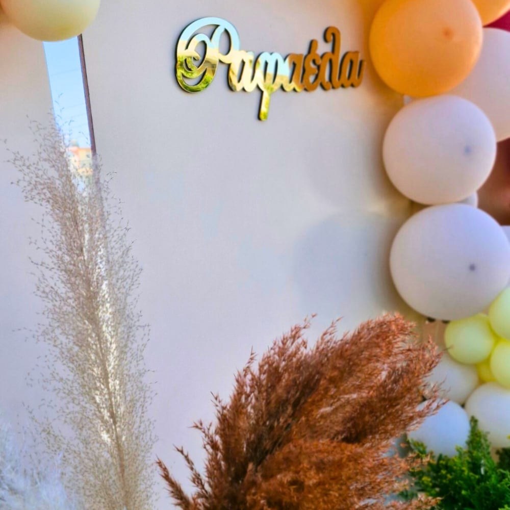 Στολισμός βάπτισης για κορίτσι με πολύχρωμα μπαλόνια