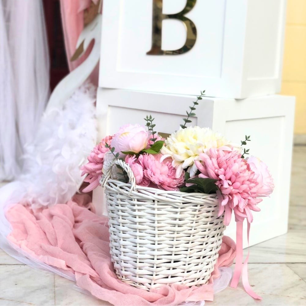 Στολισμός βάπτισης για κορίτσι με θέμα τον κύκνο