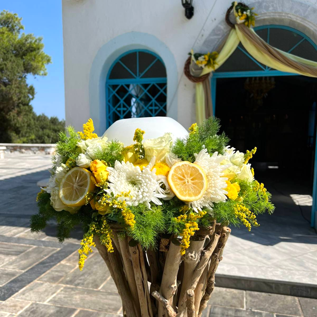 Στολισμός γάμου και βάπτισης με θέμα τα λεμόνια
