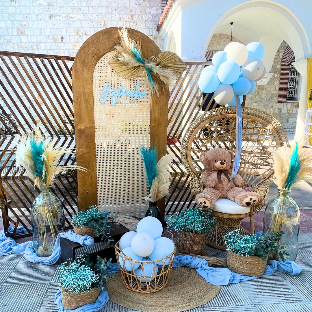 Στολισμός βάπτισης για αγόρι με θέμα το αρκουδάκι