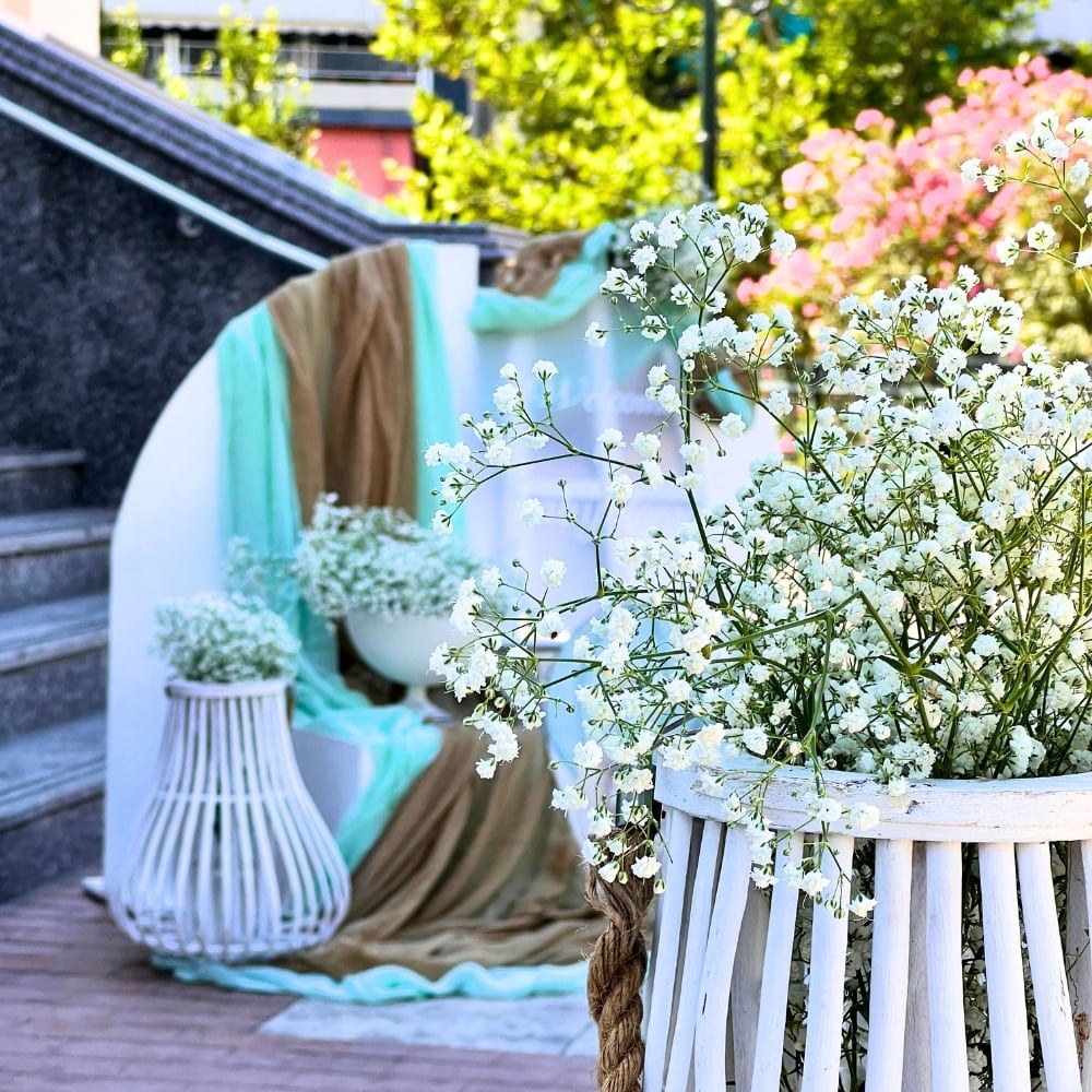 Στολισμός βάπτισης για αγόρι με θέμα το αερόστατο και το ελεφαντάκι