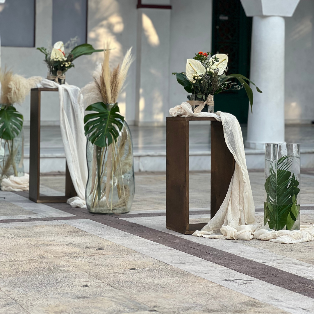 Tropical διακόσμηση γάμου - στολισμός εκκλησίας για γάμο