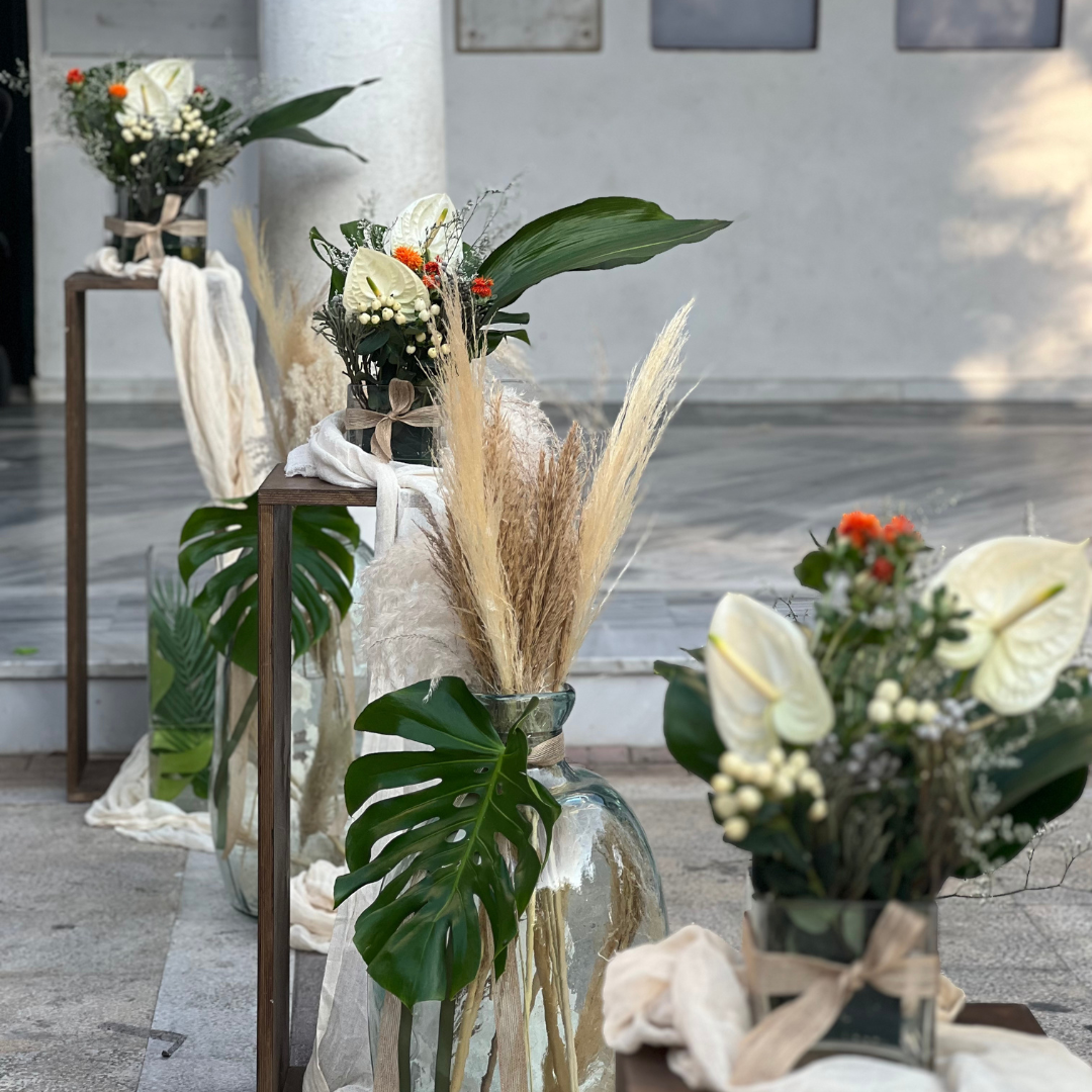 Tropical διακόσμηση γάμου - στολισμός εκκλησίας για γάμο