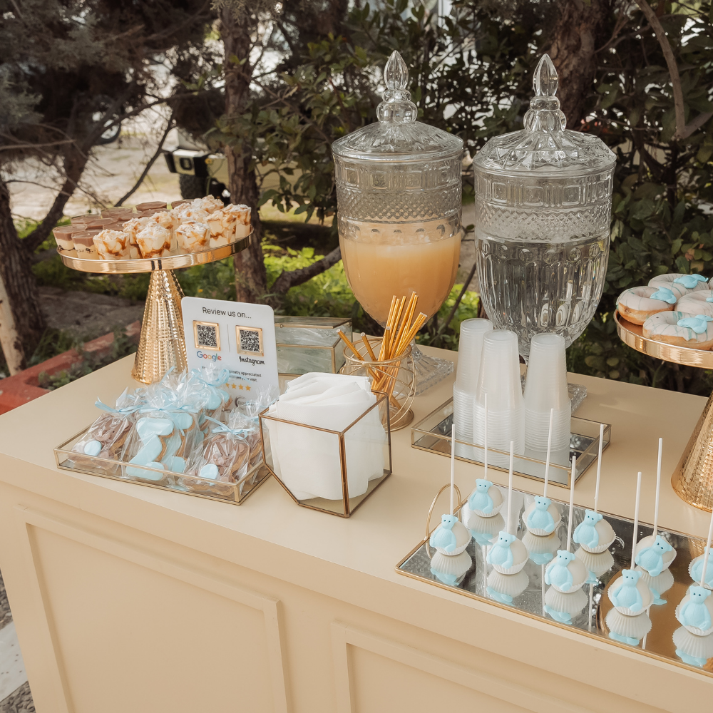 Candy bar βάπτισης για αγόρι με θέμα το αρκουδάκι 
