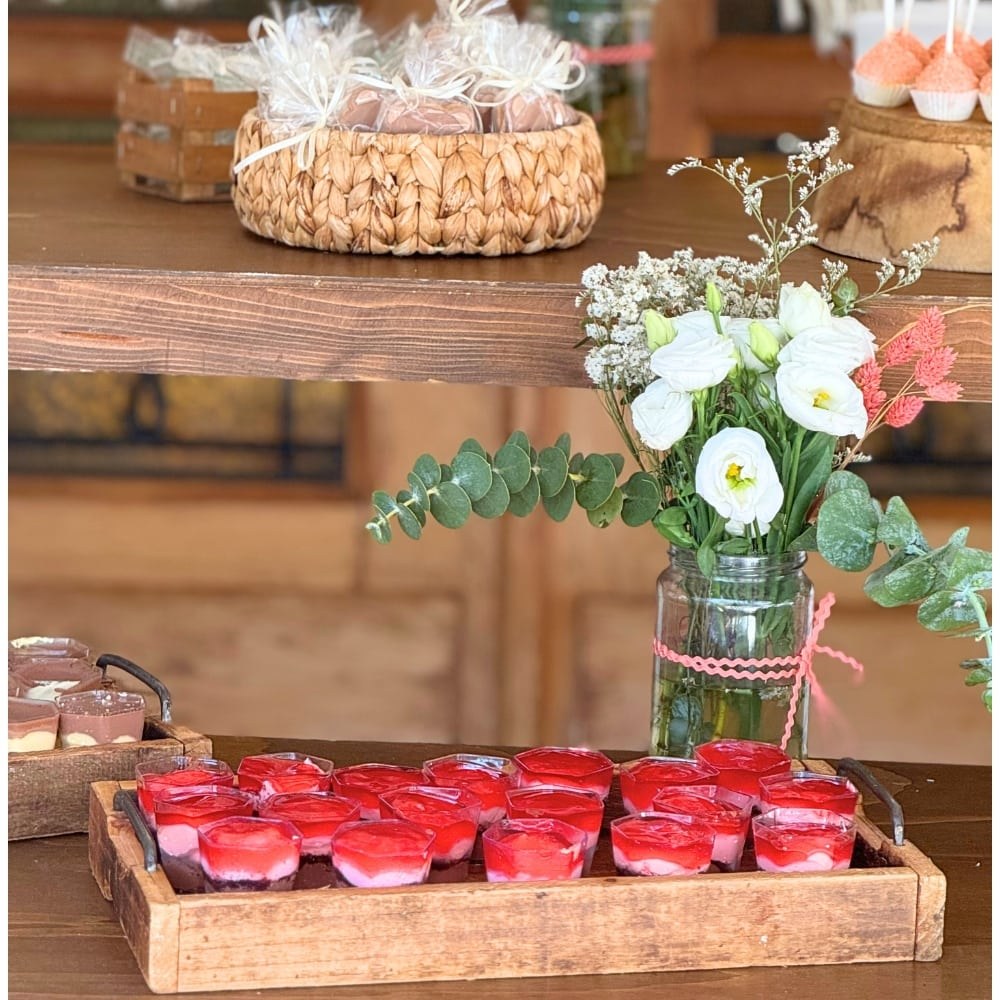 Candy bar βάπτισης με boho αρκουδάκι