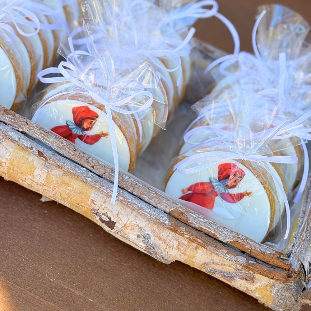 Candy bar βάπτισης Κοκκινοσκουφίτσα