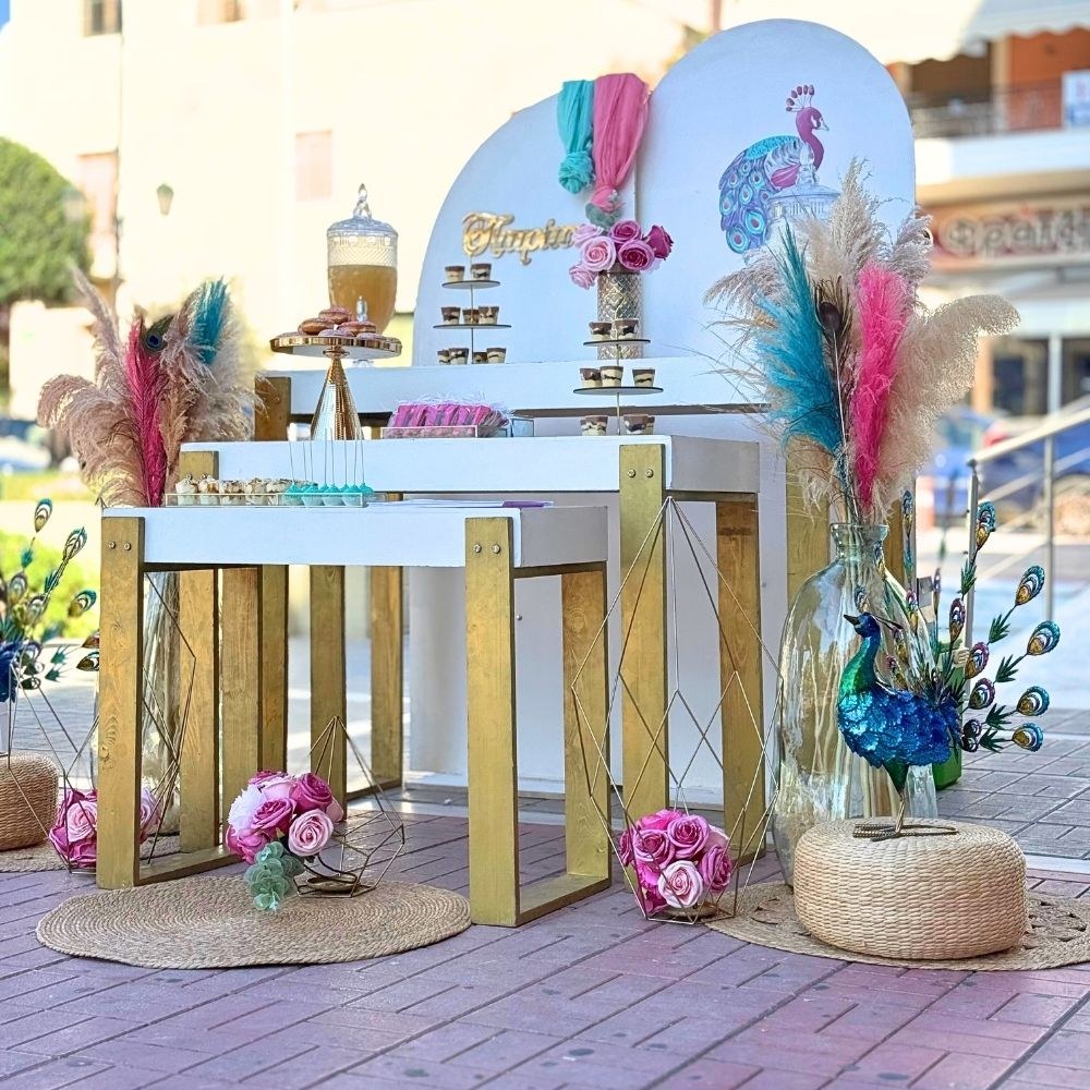 Candy bar βάπτισης με θέμα το παγώνι