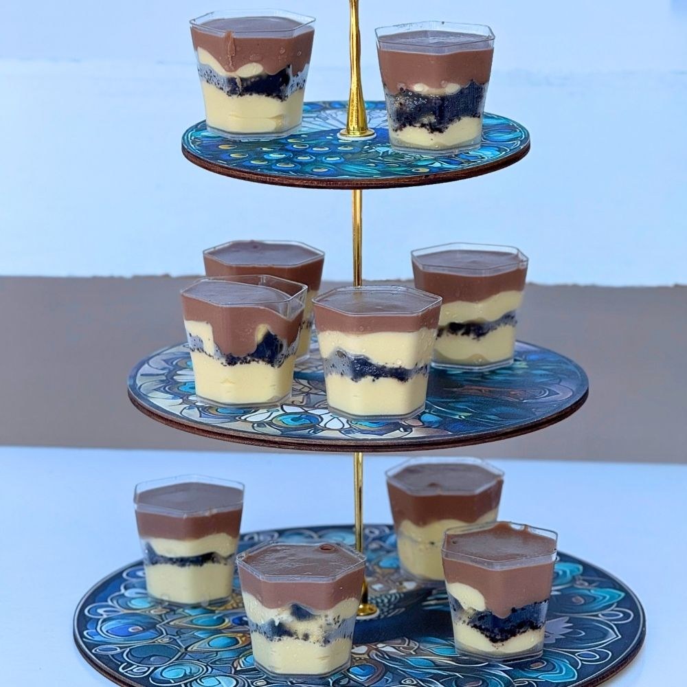 Candy bar βάπτισης με θέμα το παγώνι